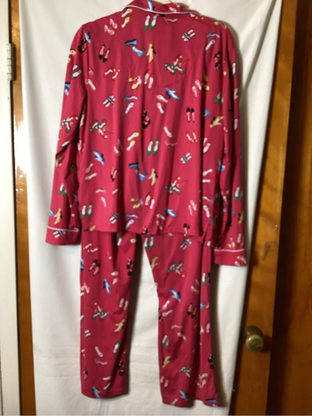 Kate Spade pajama set SZ M cozy ,comfy,lounging around novelty print